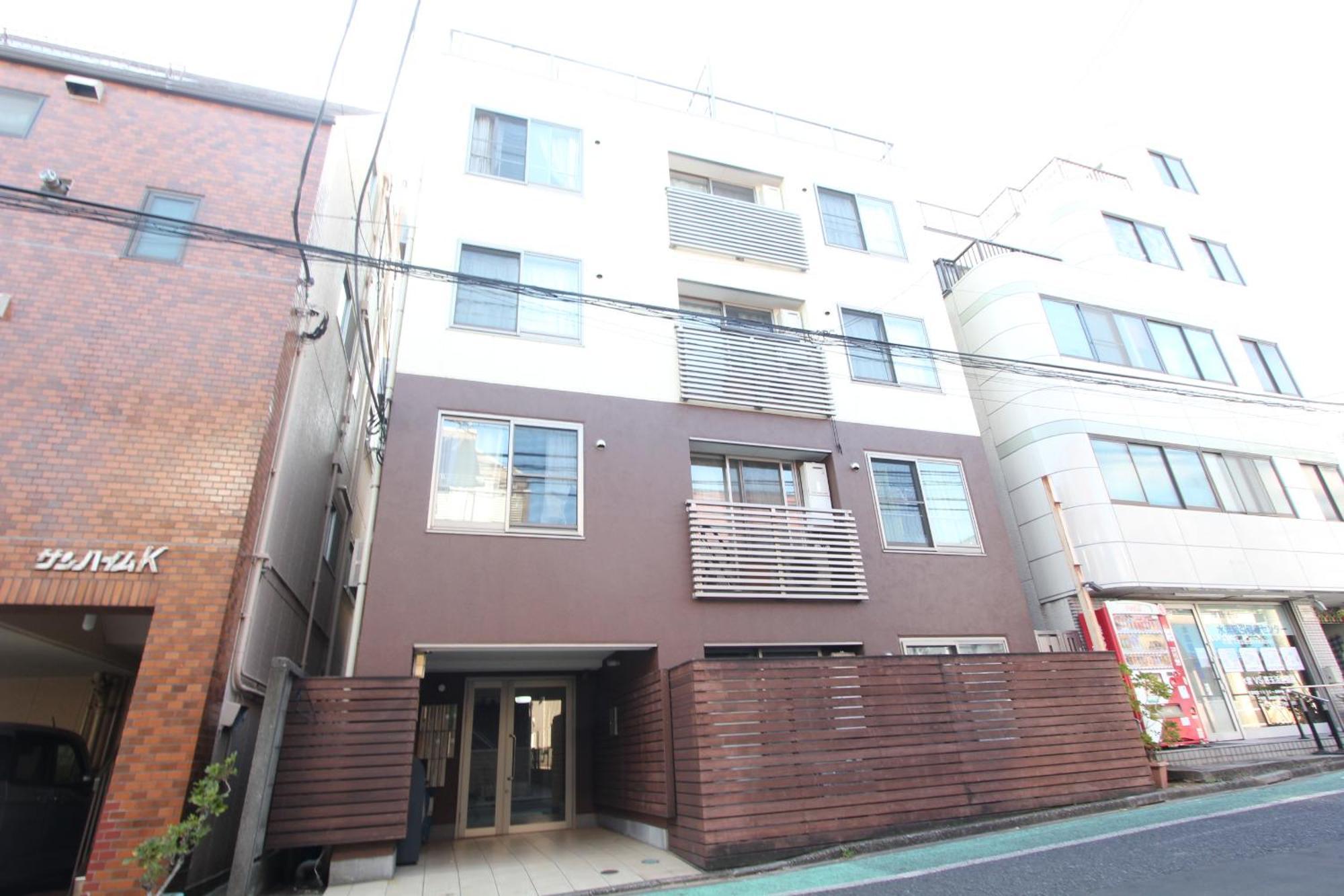 Luana In Belubee * Tōkyō